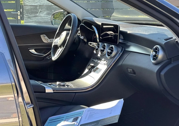 Mercedes-Benz Klasa C cena 104000 przebieg: 35000, rok produkcji 2019 z Łowicz małe 352